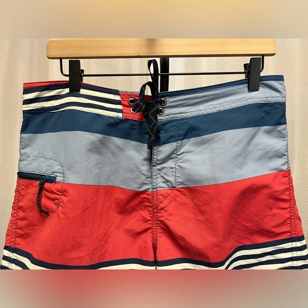 Patagonia Men's Wavefarer Boardshorts | size 34